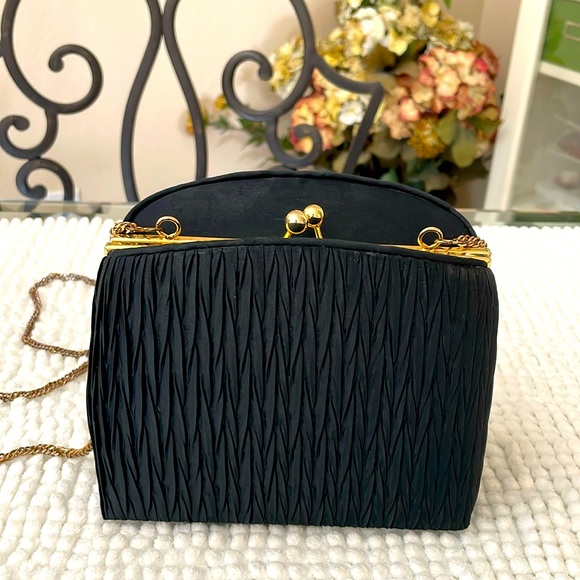 BLACK SATIN LA REGALE EVENING BAG- GOLD TONE FRAME AND CHAIN STRAP - Picture 1 of 16